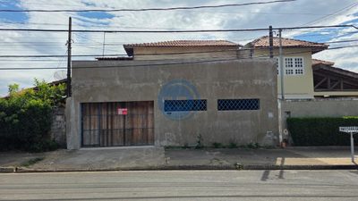 Casa, 4 quartos, 270 m² - Foto 1
