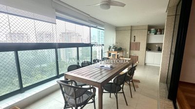 Apartamento, 3 quartos, 226 m² - Foto 1