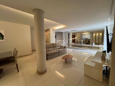 Apartamento, 3 quartos, 204 m² - Foto 1