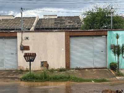Casa, 2 quartos, 180 m² - Foto 1