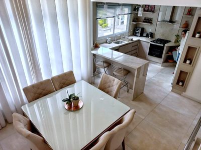 Casa, 3 quartos, 318 m² - Foto 3