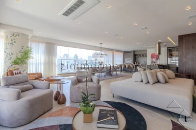 Apartamento, 3 quartos, 230 m² - Foto 1