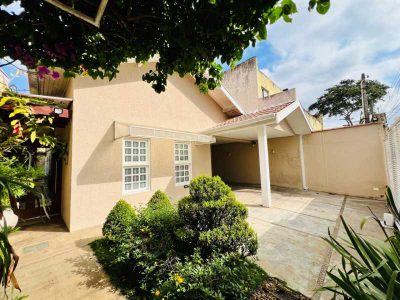 Casa, 5 quartos, 181 m² - Foto 1