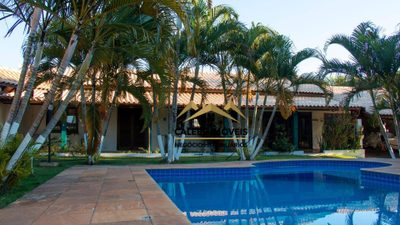 Chácara, 3 quartos, 1813 m² - Foto 1
