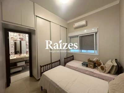 Casa, 3 quartos, 302 m² - Foto 2