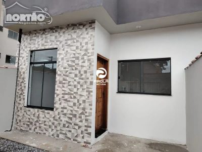 Casa, 5 quartos, 82 m² - Foto 1