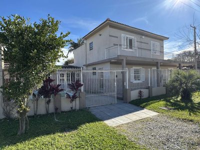 Casa, 3 quartos, 191 m² - Foto 1