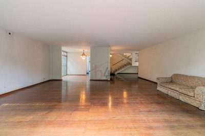 Casa, 3 quartos, 438 m² - Foto 1