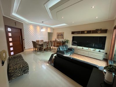 Casa, 3 quartos, 197 m² - Foto 4