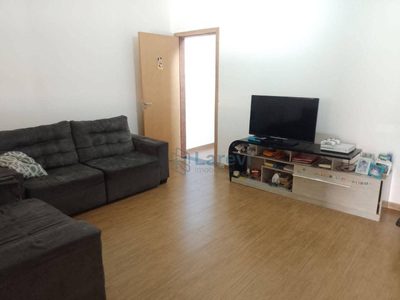 Casa, 3 quartos, 193 m² - Foto 1