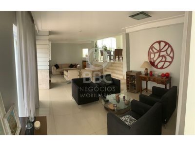 Casa, 3 quartos, 254 m² - Foto 2