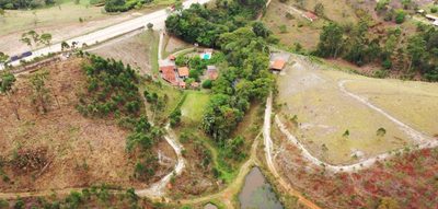 Sítio, 9 quartos, 200000 m² - Foto 4