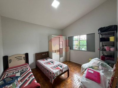 Casa, 3 quartos, 162 m² - Foto 4