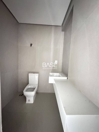 Cobertura, 3 quartos, 220 m² - Foto 2