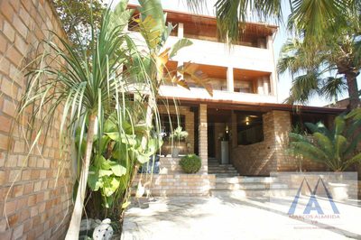 Casa, 5 quartos, 446 m² - Foto 1