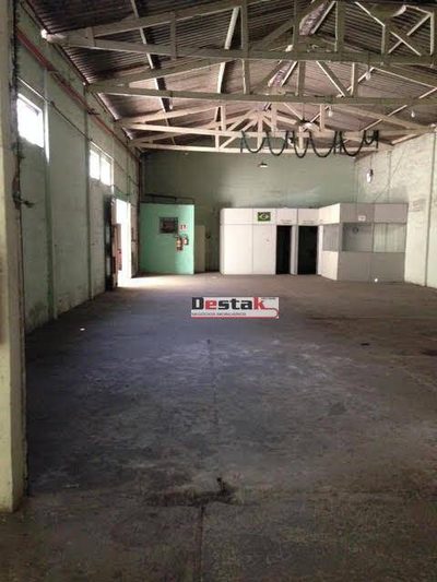 Depósito-Galpão, 915 m² - Foto 1