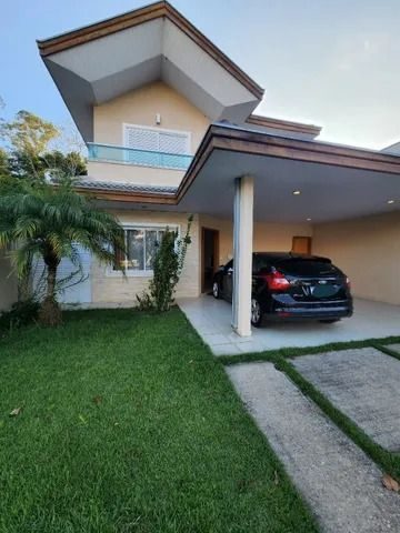 Casa, 4 quartos, 225 m² - Foto 1