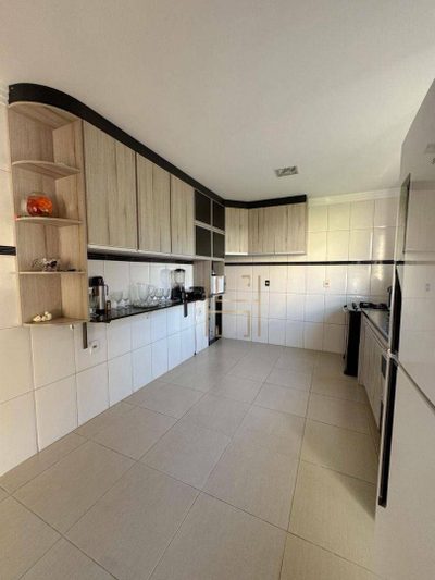 Casa, 3 quartos, 172 m² - Foto 5