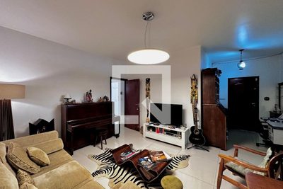 Casa, 3 quartos, 247 m² - Foto 3