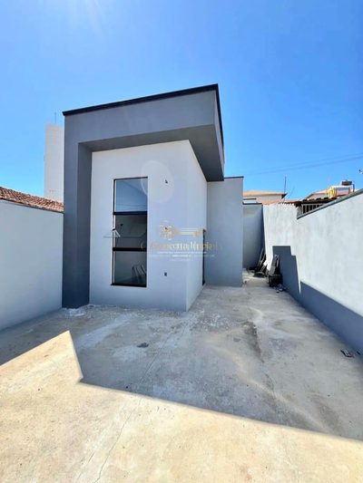 Casa, 2 quartos, 62 m² - Foto 1
