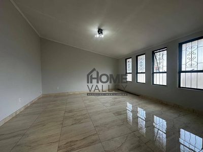 Casa, 4 quartos, 216 m² - Foto 2