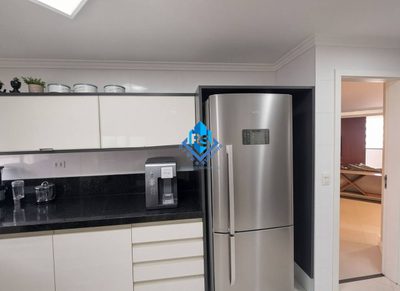 Apartamento, 3 quartos, 222 m² - Foto 2