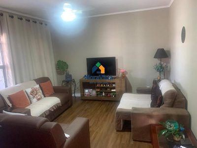 Casa, 3 quartos, 180 m² - Foto 1