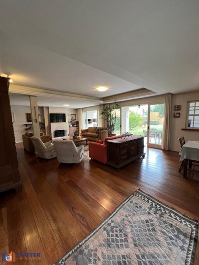 Casa, 4 quartos, 362 m² - Foto 1