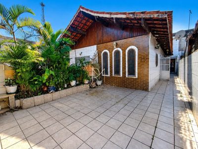 Casa, 2 quartos, 60 m² - Foto 1