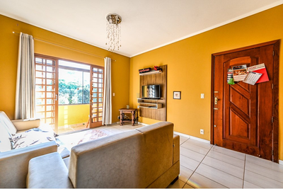 Casa, 2 quartos, 220 m² - Foto 1