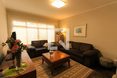 Casa, 3 quartos, 180 m² - Foto 1