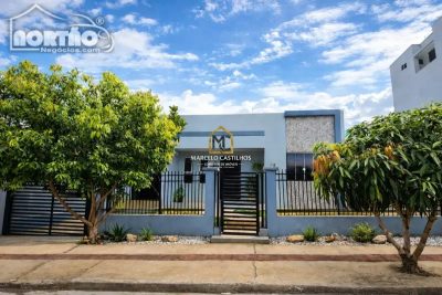 Casa, 3 quartos, 167 m² - Foto 1