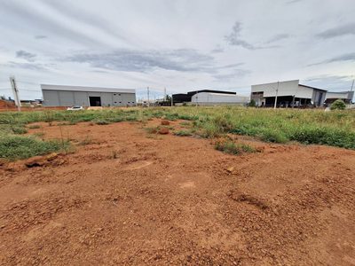 Terreno, 2050 m² - Foto 2