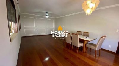 Casa, 4 quartos, 245 m² - Foto 1