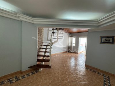 Cobertura, 3 quartos, 209 m² - Foto 2