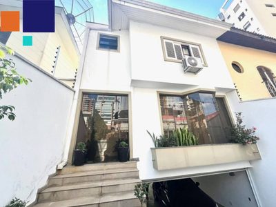 Casa, 3 quartos, 196 m² - Foto 1