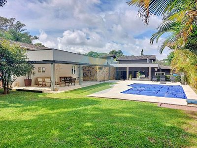 Casa, 4 quartos, 351 m² - Foto 1