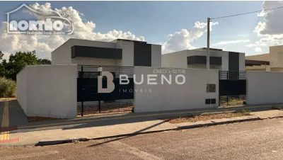 Casa, 3 quartos, 60 m² - Foto 1