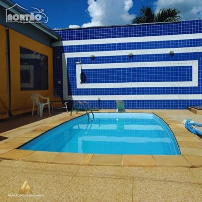 Casa, 5 quartos, 245 m² - Foto 1