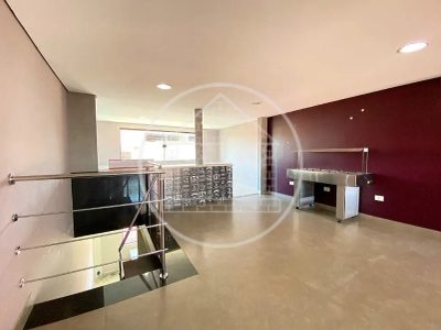 Sobrado, 2 quartos, 300 m² - Foto 1