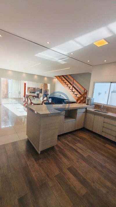 Sobrado, 4 quartos, 193 m² - Foto 5