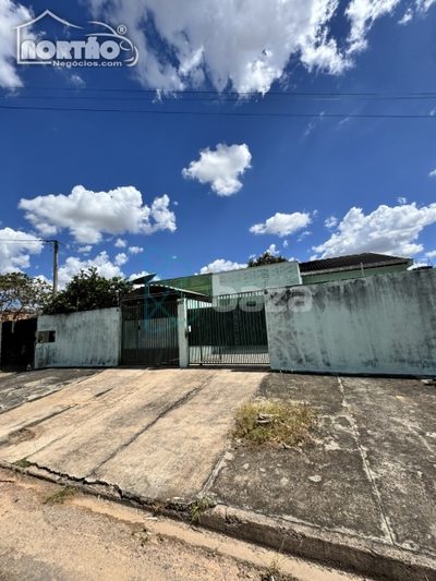 Casa, 3 quartos, 168 m² - Foto 2