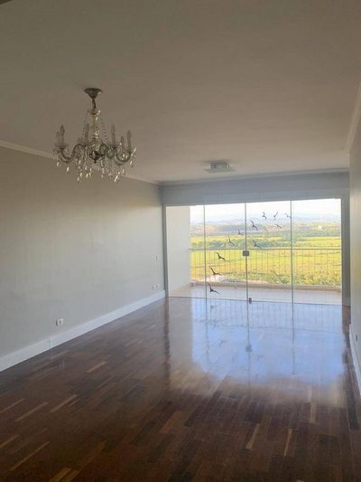 Apartamento, 3 quartos, 160 m² - Foto 1