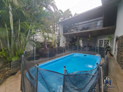 Casa, 4 quartos, 300 m² - Foto 1