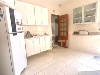 Casa, 3 quartos, 202 m² - Foto 3
