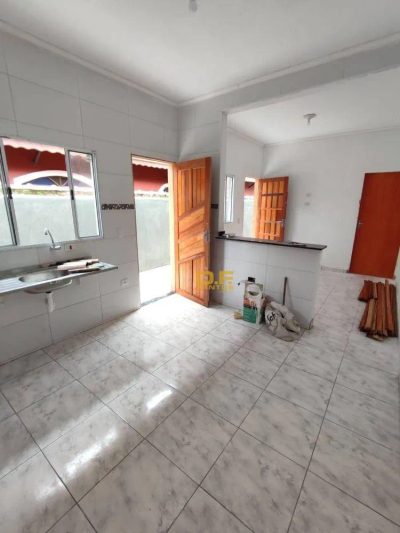 Casa, 2 quartos, 69 m² - Foto 1