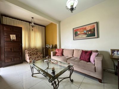 Casa, 3 quartos, 250 m² - Foto 1