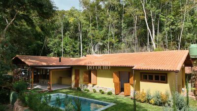 Casa, 4 quartos, 244 m² - Foto 1