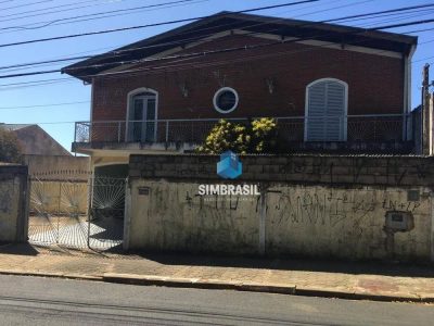 Casa, 3 quartos, 241 m² - Foto 2
