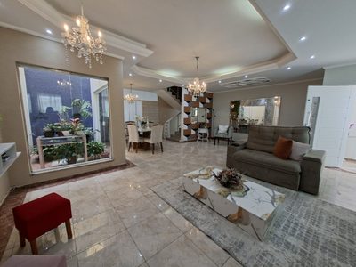 Sobrado, 4 quartos, 370 m² - Foto 2